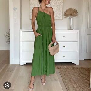 abercrombie and fitch one shoulder pleat release midi dress